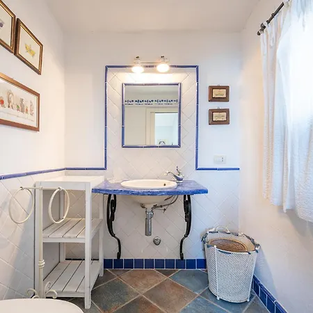 Allegra Panoramica 150 Mt Dal Mare * Simius