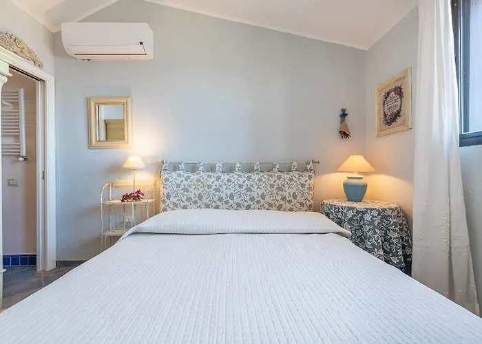 Allegra Panoramica 150 Mt Dal Mare *